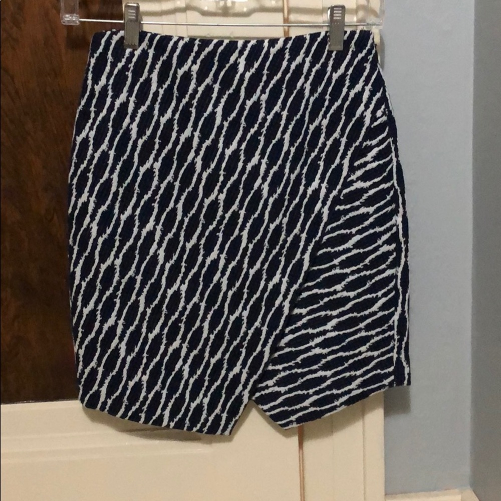 Loft skirt